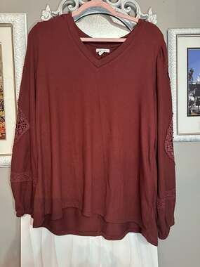maurices Plus Size XL Burgundy Crochet Sleeve V-Neck Blouse